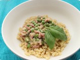 Pasta with Peas and Bacon in Creamy Cheese Sauce