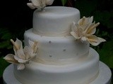 Tulip and Lily Wedding Cake – Cake of the Week