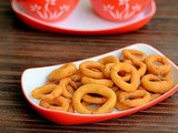 Curd Kodubale-Mosaru Kodubale Recipe-Karnataka Snack Recipes