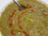 Recipe of this split pea soup in the photo