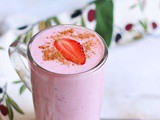 Strawberry smoothie recipe | How to make simple strawberry smoothie