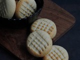Eggless Easy Almond Biscuits