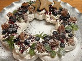 Meringue (Pavlova) Wreath