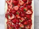 Easy to Make Strawberry Tiramisu