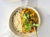 Thai-Style Sweet Potato and Kale Curry Recipe: Bursting with Flavour and Goodness