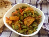 Punjabi Aloo Beans (Potato & Green Beans Stir Fry )
