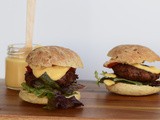 Νηστίσιμο Mini Burger με χειροποίητο ψωμάκι & σως