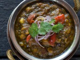 Maah choliyan di daal (Slow cooked Punjabi Style Mixed Lentils gravy)
