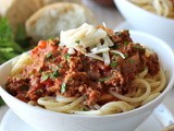 Bolognese Sauce with Cloves and Cinnamon
