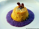 Sformatino di polenta con cuore di radicchio e filetto di tonno su crema di carote viola