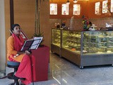 Deli Pastry Shop – The Gateway Hotel Kolkata & my picks
