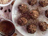 Oatmeal, Almond, Raisin, Date and Chocolate Energy Balls