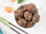 Meatless Meatballs with Sweet and Spicy Korean Glaze {vegan}