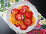 Salade de fraises et oranges au sirop de menthe