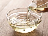 7 Substitutes for Rice Vinegar + 3 Tips