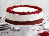 Red Velvet Cheesecake Cake (Vegan)