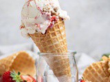 Strawberry Cheesecake Ice Cream (vegan)