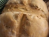 Pagnotta di pane fatto in caso