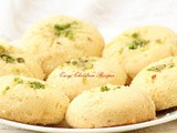 Nankhatai / semolina-gram flour cookies