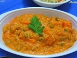 Matar Paneer with Restaurant Style Gravy /Green Peas and Cottage Cheese Gravy Recipe /Matar Paneer