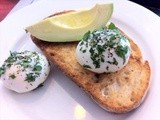 Best things i ate in Sydney - Porch and Parlour smashed eggs and avocado