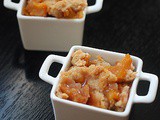 Fresh peach crumble