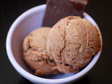 Frozen chocolate custard