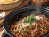 Crockpot Million Dollar Spaghetti: Easy, Creamy, and Cheesy Crockpot Spaghetti Recipe