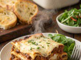 Easy Crockpot Lasagna with Italian Beef – Best Slow Cooker Recipe for Delicious Family Dinners