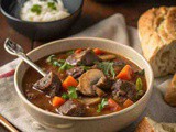 Slow Cooker Beef and Mushroom Stew – The Best Easy Crockpot Recipe for Hearty Comfort Food