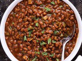 Easy Slow Cooker Baked Beans