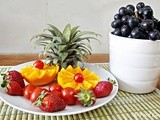 Easy Table Centerpiece with Fruits