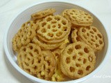 Kokis (Rosette Cookies/Rice Cookies)