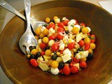 Cupboard Tomato Mozzarella Salad #SundaySupper