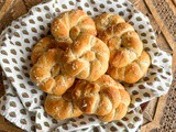Soft Sourdough Pretzel Knots #BreadBakers