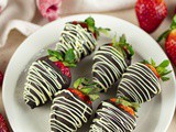 Easy Valentines Chocolate Covered Strawberries