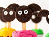 Halloween Bat Cupcakes Recipe (Oreo Bat Cupcakes)