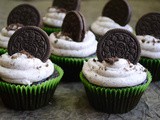 Eggless Cookies And Cream Cupcakes – Video