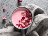 Edible Roses: Transforming Your Meals with Delicious Blooms