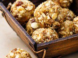 No-Bake Protein Balls (Vegan, Oatmeal & Raisin)