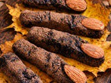Witch Finger Cookies (Raw Vegan Halloween Treat)