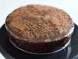 Simple chocolate cake for any occasion
