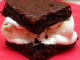 S'mores brownie sandwiches