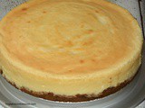 The Perfect Fool-Proof, No-Crack, Cheesecake