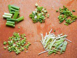 How to Cut Green Onions (Scallions)