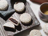 Snowskin Mooncakes / Bánh Trung Thu Dẻo