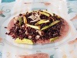 Ricetta Riso nero venere con ciuffetti di calamaro e zucchine su passata di fagioli kidney