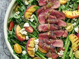 Biftek na salati sa grilovanim breskvama i šparglama / Grilled Peach Steak Salad