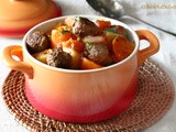 Kafta Stew (Middle Eastern Meatball Stew)