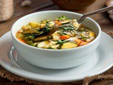 This Veggie-Packed Keto Soup Takes Less Than 80 Minutes To Make